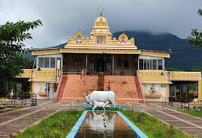 You are currently viewing A Divine Oasis: Hadshi Temple in Mawal, Pune – The Best Location for Cherished Memories